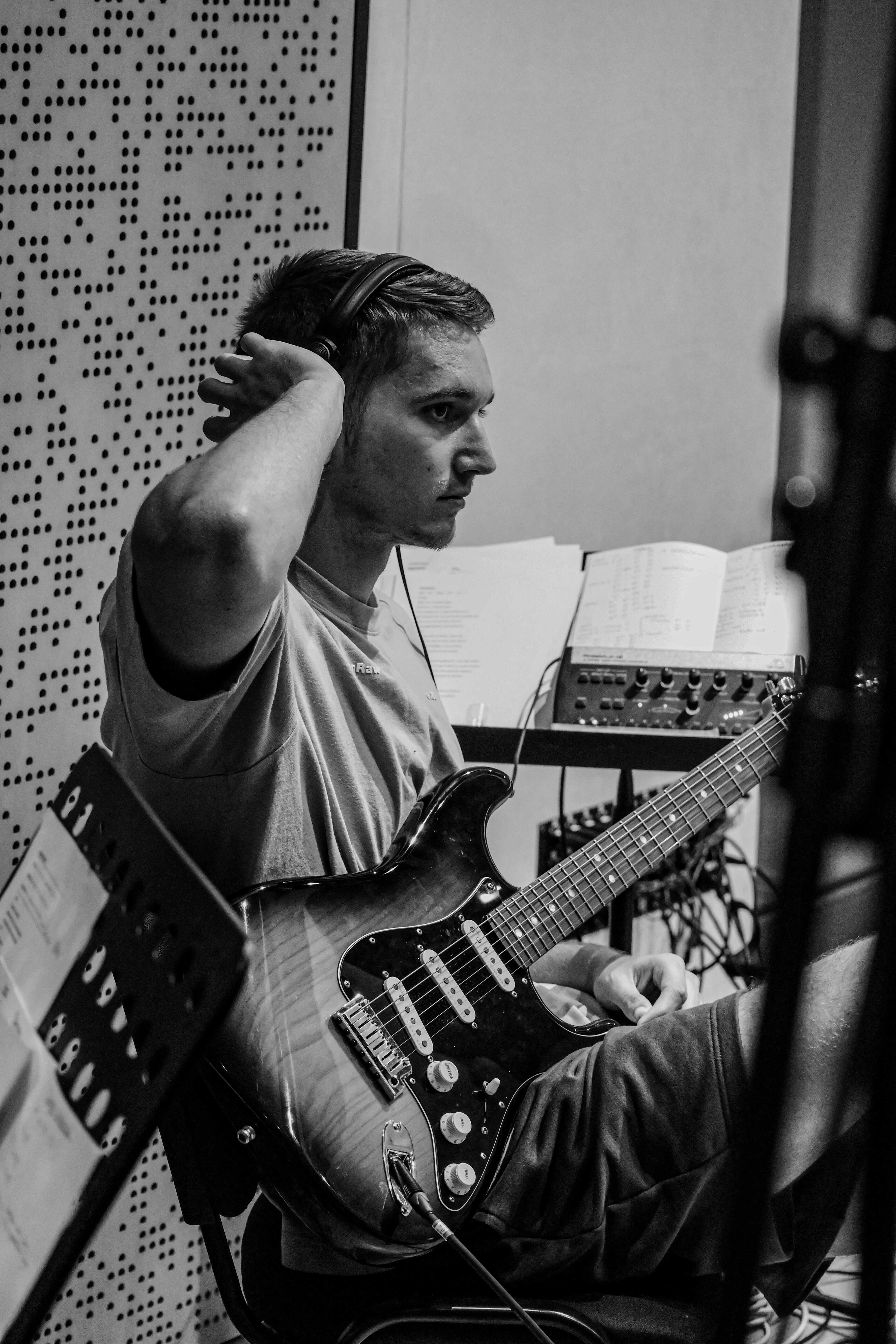 Kos Production Studio - Guitar Recording